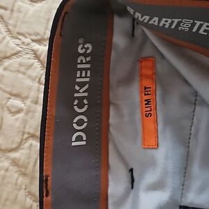 Dockers Mens Smart 360 Tech Pants Dark Navy Blue Size 29x32 NWT